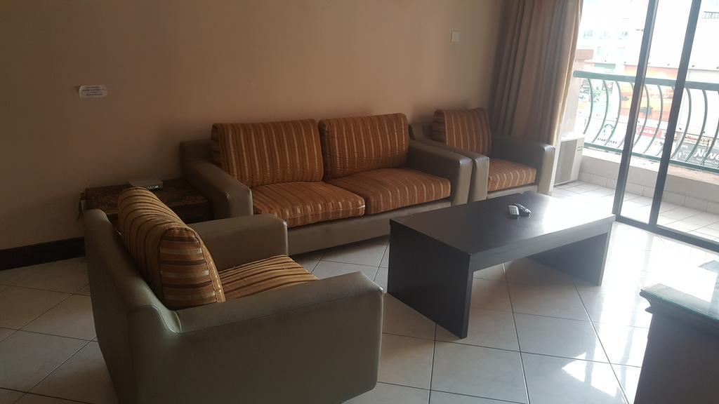 Homestay Marina Court Resort 亞庇 外观 照片