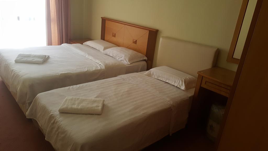 Homestay Marina Court Resort 亞庇 外观 照片