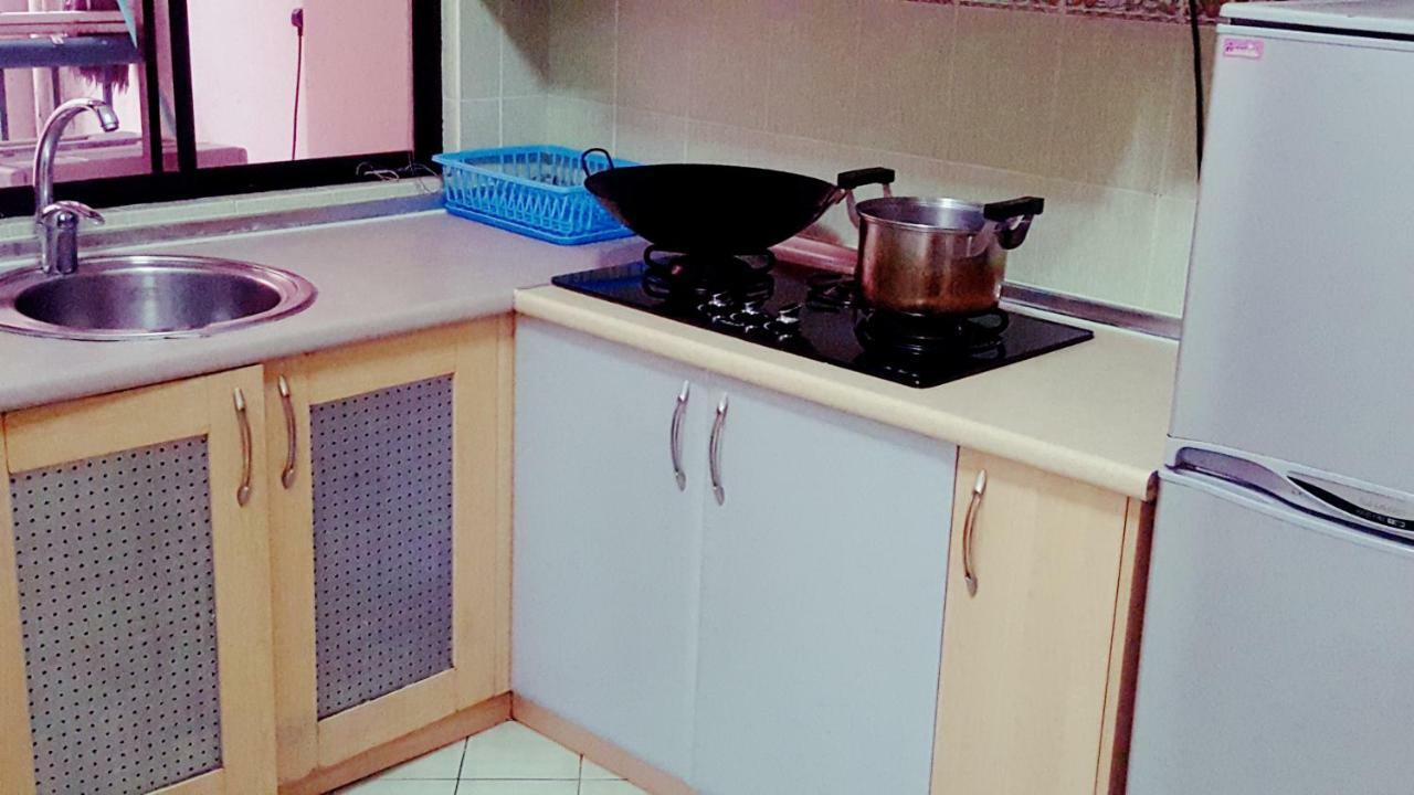Homestay Marina Court Resort 亞庇 外观 照片